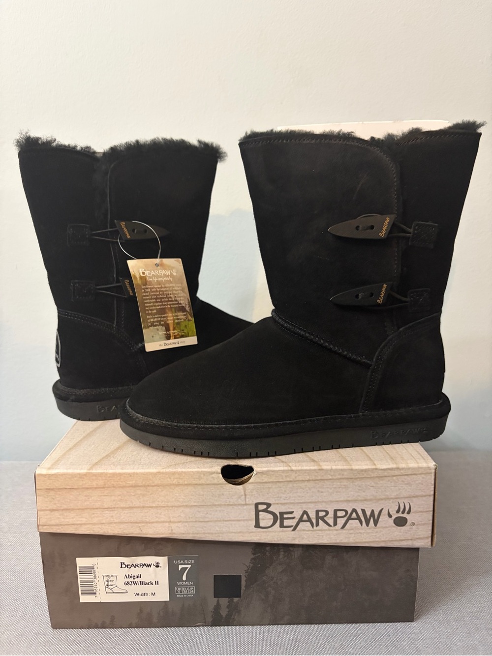 BearPaw Women's Black Suede Toggle Winter Boots